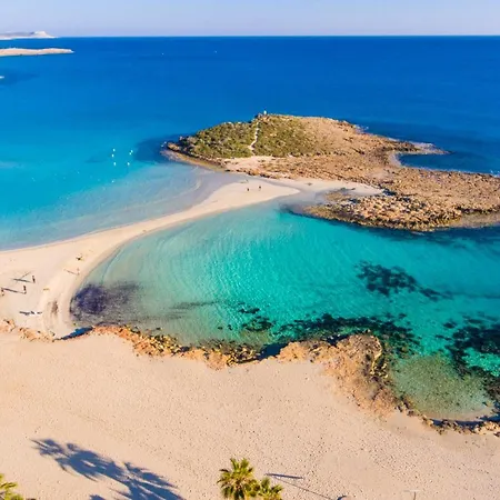 Achilles Beach Polis